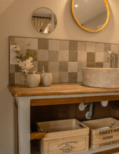 romantic room with jacuzzi in Normandy