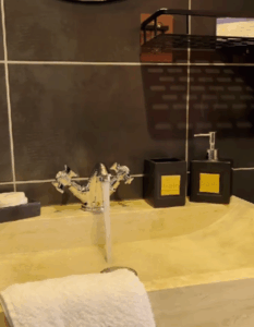 Relaxing Family Stay in Normandy – Guesthouse on Horse Farm